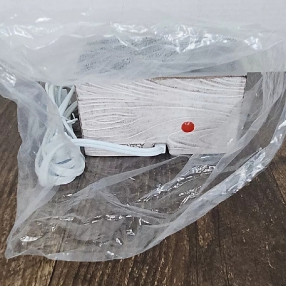 Scentsy Wax Warmer - Picture 4 of 5